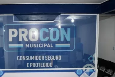 Procon notifica supermercados de Alagoinhas por venda de sacolas plásticas