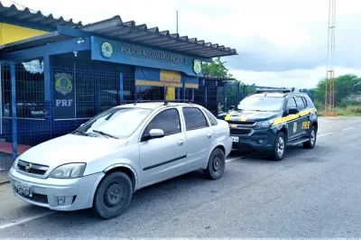 Corsa Sedan roubado há 15 dias na capital baiana é recuperado pela PRF em Jequié