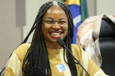 Deputada baiana lança livro Mulher preta na política