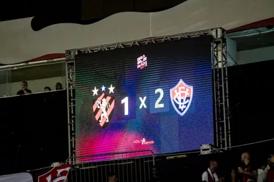 Vitória vence o Sport por 2 a 1 na Ilha e reassume liderança da Série B
