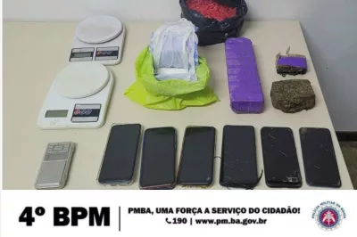Alagoinhas: policiais do Quarto Batalhão apreendem drogas