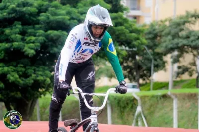 Atletas baianas conquistam títulos em competição nacional de bicicross