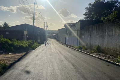 Alagoinhas: Prefeitura realiza obra de pavimentação na rua do Jast