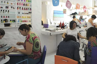 Setor de serviços cresce em maio 0,9%, revela o IBGE