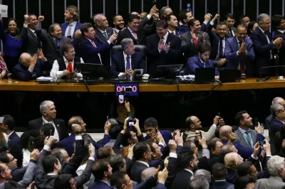 Câmara aprova PEC da reforma tributária