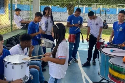 Escolas estaduais realizam oficinas voltadas para projetos artísticos e culturais