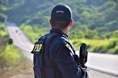 PRF na Bahia apreende rebites durante fiscalização a veículos de carga nas BRs 242 e 116