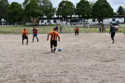 Alagoinhas: Torneio de Futebol de Veteranos anima o Dia dos Pais no Jardim Petrolar