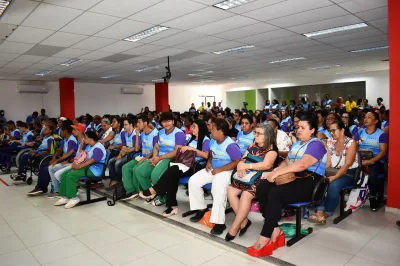 Semana municipal da pessoa com deficiência múltipla e intelectual se inicia com uma audiência pública na Câmara de Vereadores