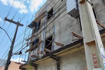 Três pedreiros ficam feridos após levarem choque elétrico em construção em Feira de Santana