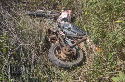 Em Sátiro Dias, policiais do Quarto Batalhão recuperam moto roubada