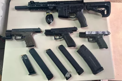 PM liberta 7 reféns e prende 3 homens em bairro de Salvador