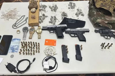 Pistolas, revólver e drogas são encontrados após confronto em Ibirapitanga