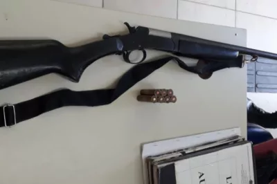 Policias apreendem arma de fogo e conduzem suspeito de estupro