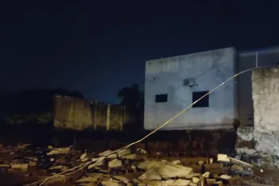 Temporal alaga hospital, derruba muros e arrasta veículos no Sudoeste baiano
