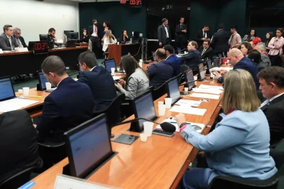 CPIs do MST, das Americanas e do futebol terminam sem conclusão