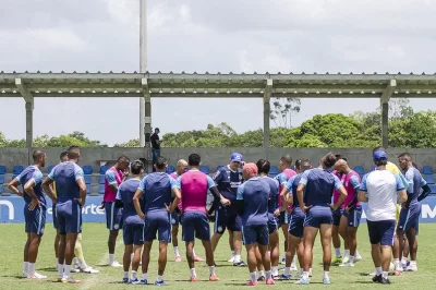 Bahia enfrenta o Goiás em busca dos três pontos para sair do Z4