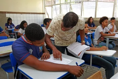 SEC divulga edital de inscrições para curso de gestão escolar para unidades da rede estadual