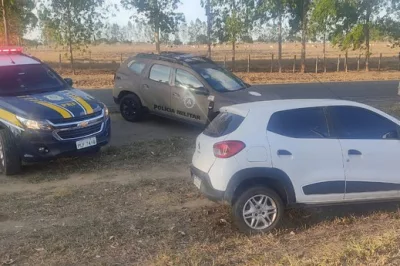 PRF auxilia PMBA na identificação de carro roubado