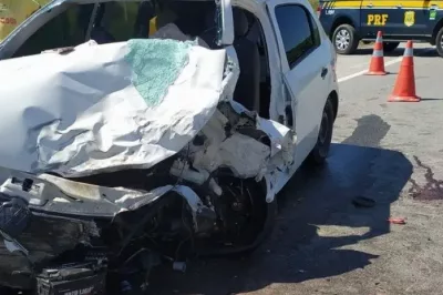 Mulher morre após colisão entre veículos em trecho da BR-101