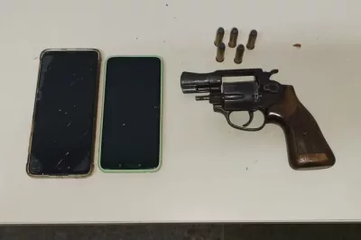 Alagoinhas: policiais do 4° BPM apreendem uma arma de fogo e prendem homem em flagrante delito