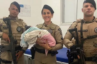 Bebê encontrado em saco plástico é resgatado por PMs em Catu