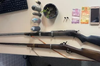Cipe Caatinga apreende armas, munições e drogas em Jeremoabo