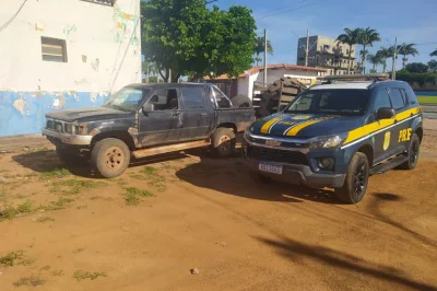 Em Cristópolis, PRF recupera veículo com ocorrência de furto