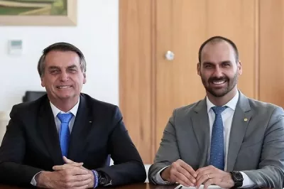 Bolsonaro e Eduardo confirmam presença à posse de Milei dia 10 de dezembro