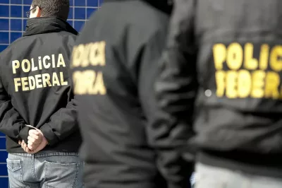 Operação combate venda de dinheiro falso por grupos de aplicativo de mensagens; alvos são de Feira e Salvador