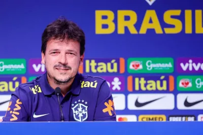 Fernando Diniz é eleito o quinto melhor técnico do mundo