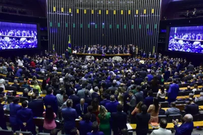 Congresso promulga emenda constitucional da reforma tributária