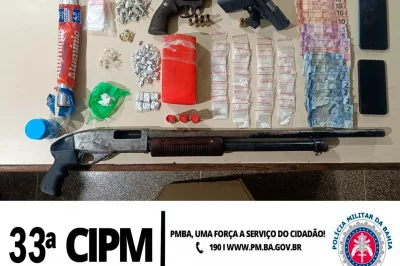 Três armas de fogo e drogas são apreendidas pela 33ª CIPM