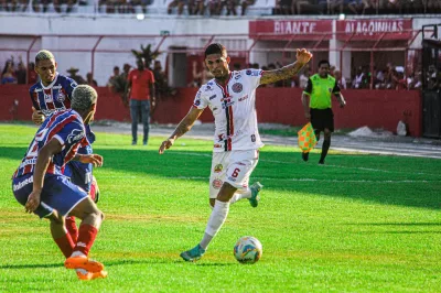Bahia e Atlético empatam no Antônio Carneiro