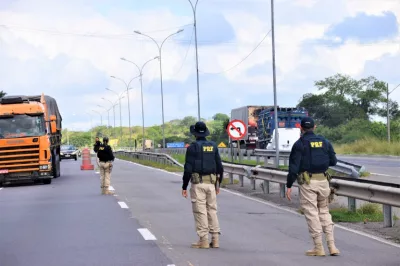 Número de acidentes durante Réveillon caiu 16% nas rodovias baianas, aponta balanço da PRF