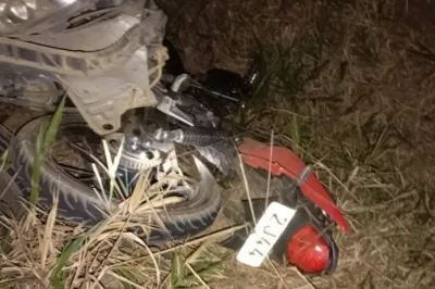 Três pessoas morrem após acidente entre carro e motocicleta na BA-250