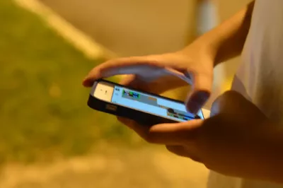 Uso inadequado da internet pode afetar saúde, diz especialista