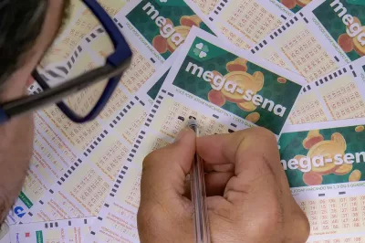 Mega-Sena acumula e próximo prêmio deve pagar R$ 53 milhões
