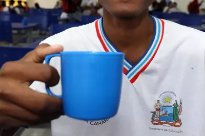 Bahia mantém 100% das escolas estaduais com acesso à água potável