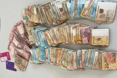 Mulher é detida e mais de R$ 31 mil são apreendidos pela PM