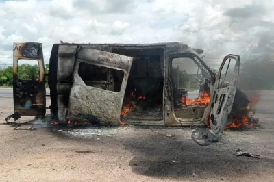 Incêndio destrói ambulância do SAMU em São José do Jacuípe