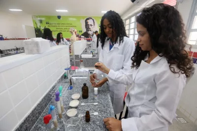 SEC mobiliza escolas para as olimpíadas em diferentes áreas do conhecimento