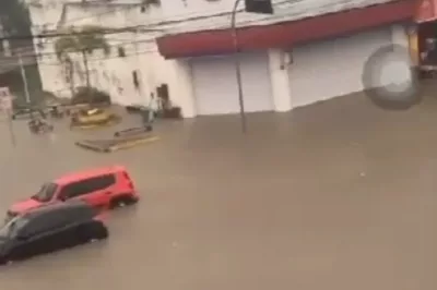 Chuva intensa provoca alagamentos em Alagoinhas
