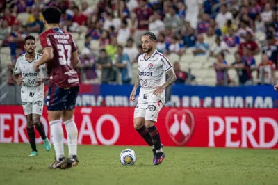 Vitória vence Fortaleza e volta momentâneamente ao G-4 do Grupo A da Copa do Nordeste