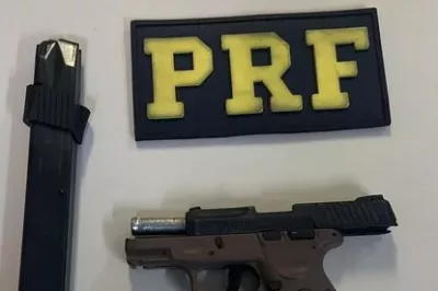 Após abordagem, PRF encontra pistola e munições escondidos em caminhonete na BR 101