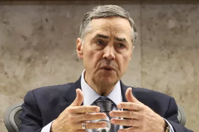 Barroso diz que risco à democracia era maior do que se pensava