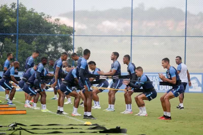 Em reapresentação, Bahia conta com retornos e segue sem atacante