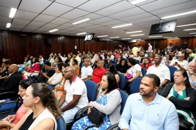 Mais de 600 professores aprovados em concurso são convocados na Bahia