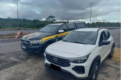 Alagoinhas: Homem recebe carro furtado como pagamento de dívida e acaba na delegacia