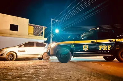 Após desobedecer ordem de parada, veículo roubado é recuperado pela PRF na Bahia